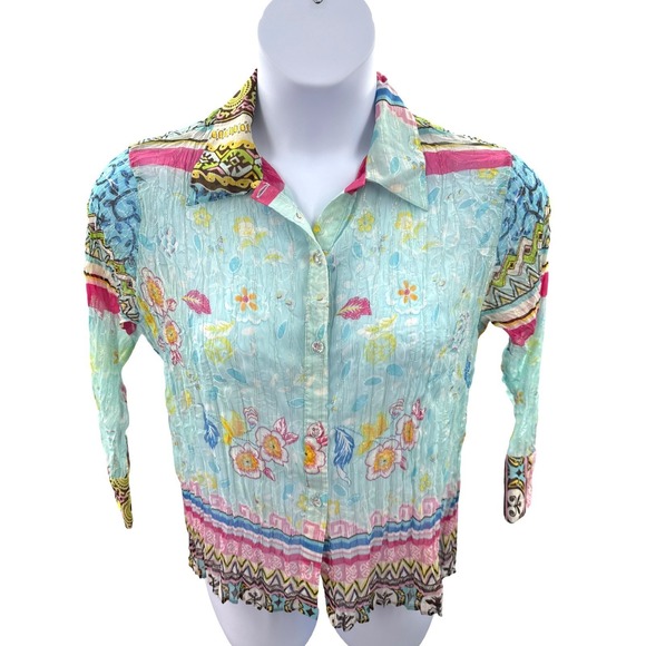 Essentials by Milano Floral Mesh Button Top Size Medium Lightweight - Picture 2 of 9